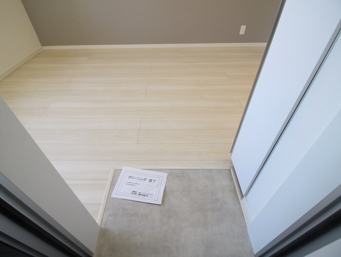 物件内観写真17　(玄関)