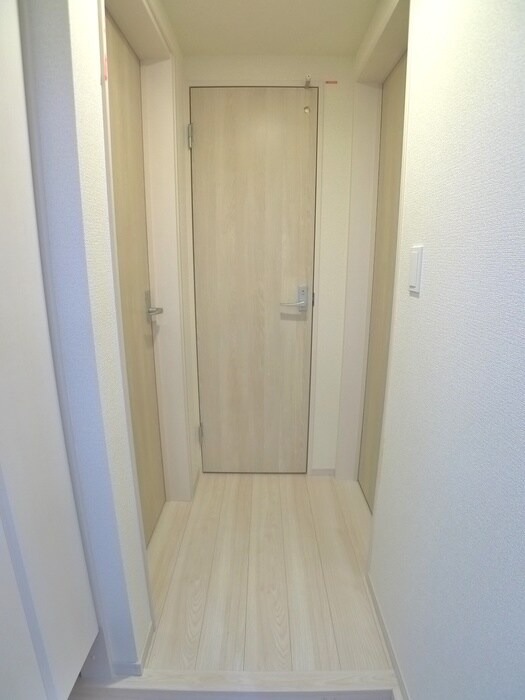 物件内観写真20　(廊下)