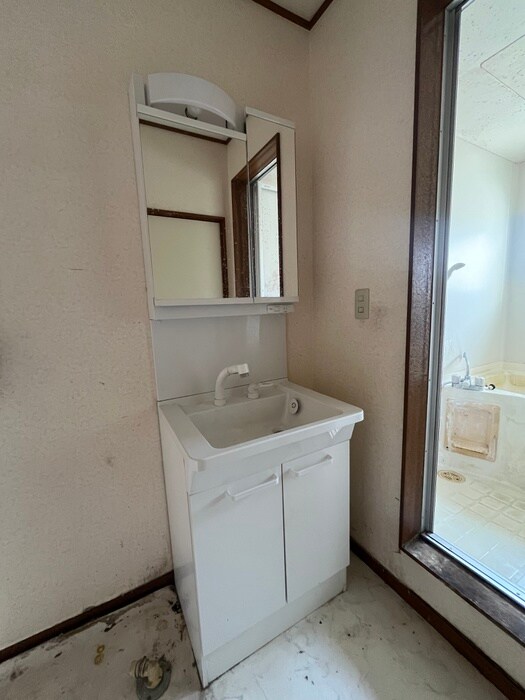 物件内観写真12　(洗面)