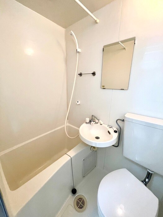 物件内観写真12　(バス／シャワールーム等)