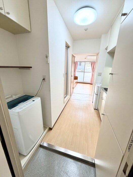 物件内観写真15　(玄関)