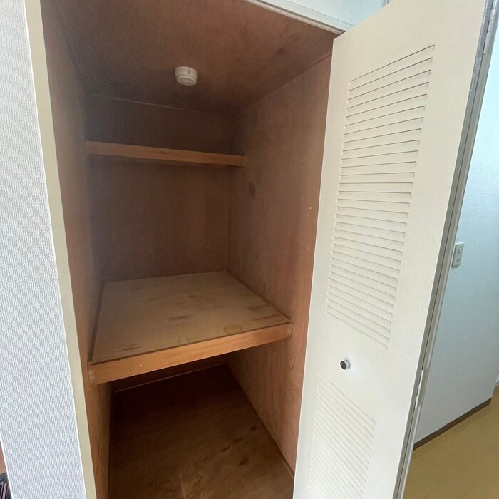 物件内観写真18　(収納)