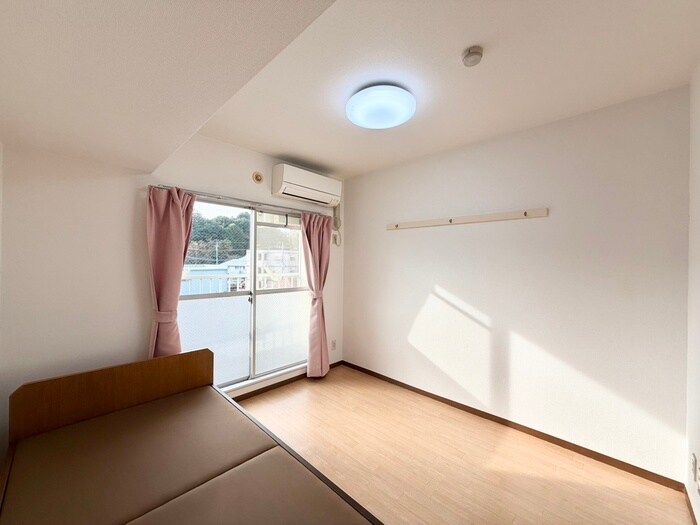 物件内観写真18　(居室)