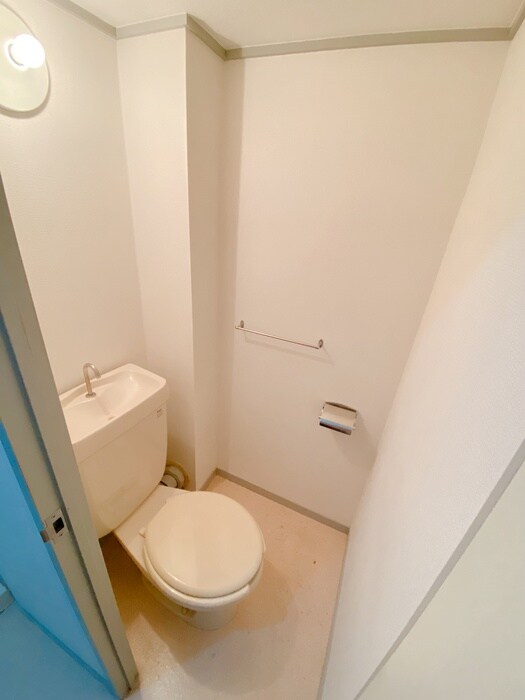 物件内観写真12　(トイレ)