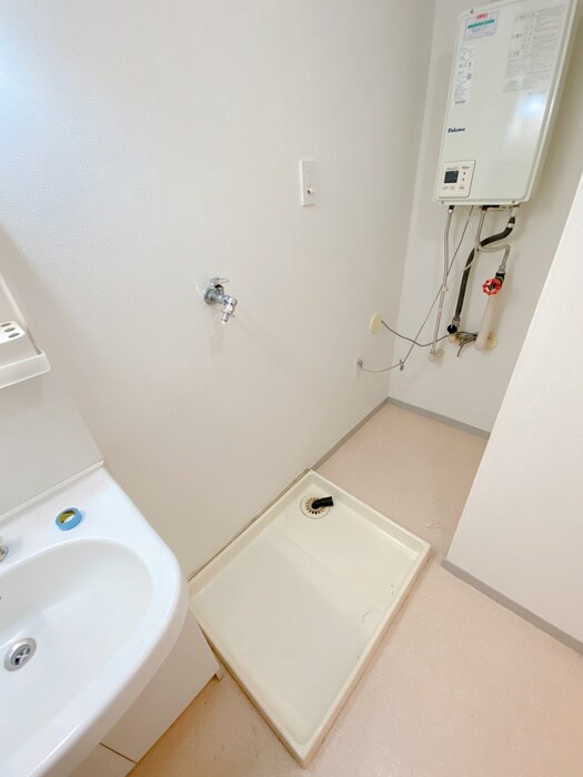 物件内観写真19　(洗濯機置場)