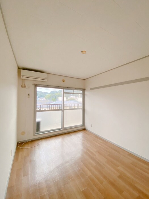 物件内観写真22　(居室)