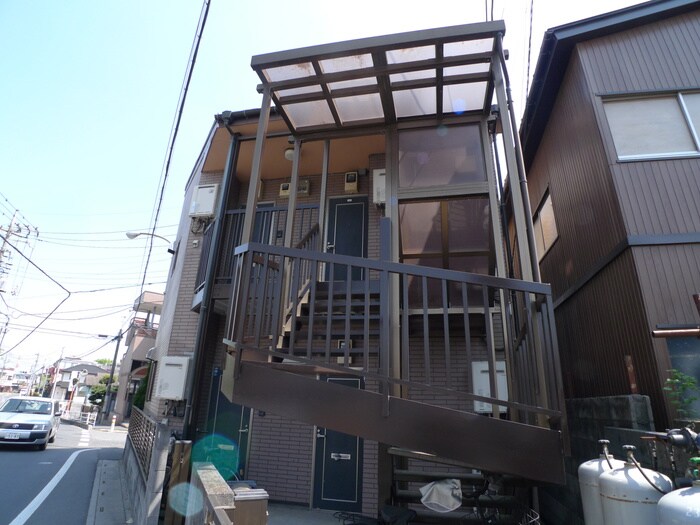 物件外観写真6　(エントランス部分)