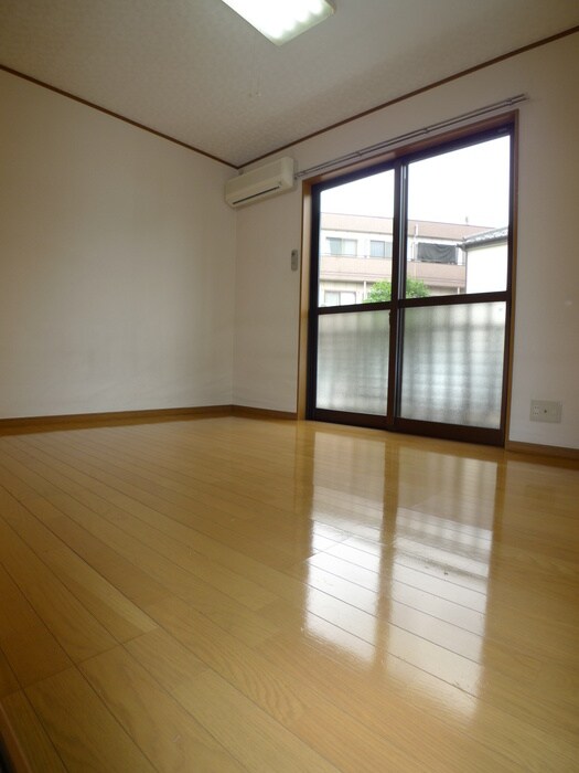 物件内観写真21　(居室)