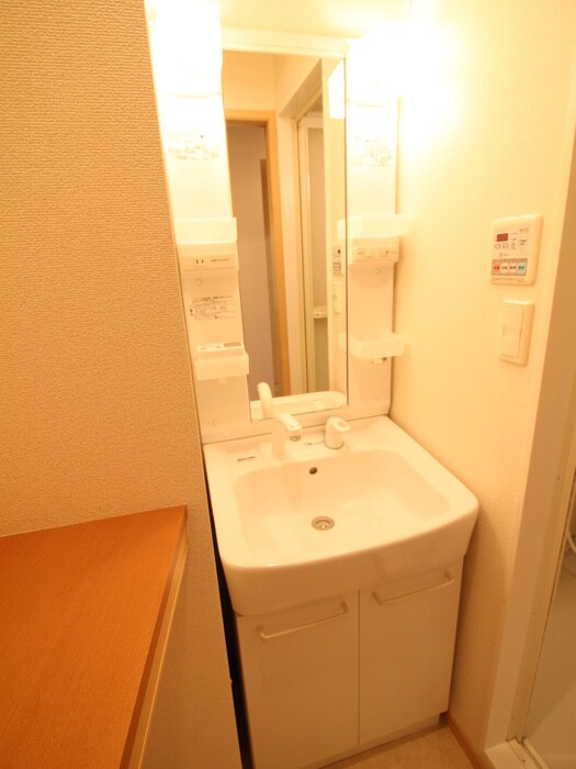 物件内観写真12　(洗面)