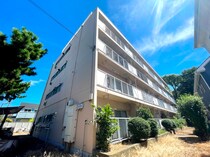 鵠沼マンションの外観写真