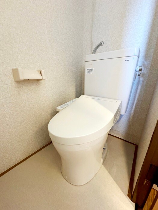 物件内観写真12　(トイレ)