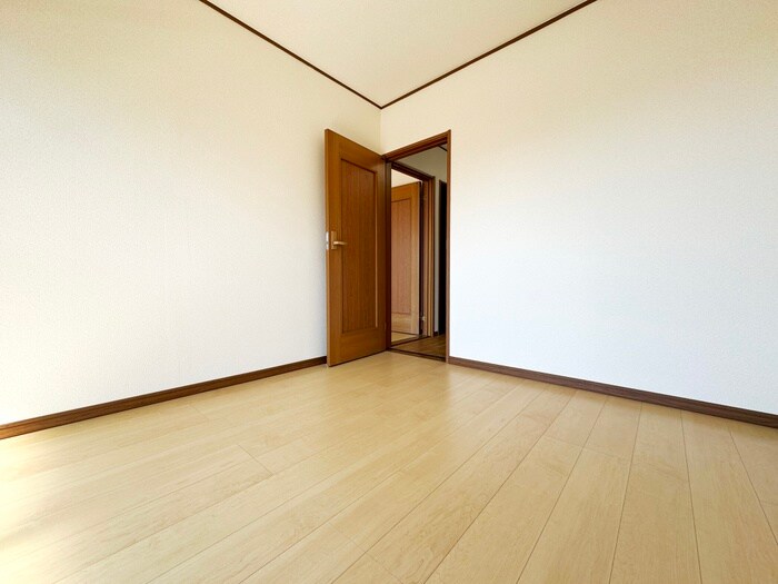 物件内観写真22　(居室)