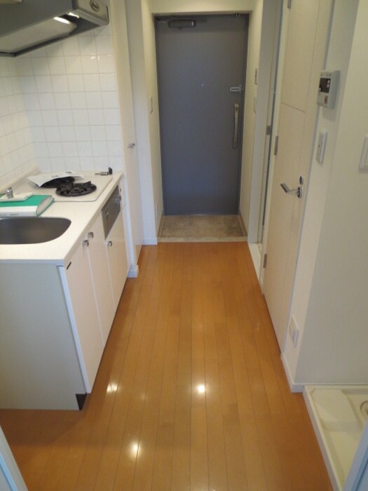 物件内観写真16　(玄関)