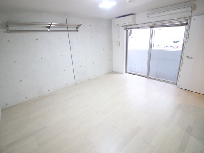 シャンブル英美の居室