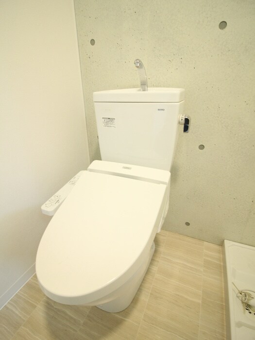 物件内観写真14　(トイレ)