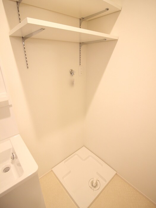 物件内観写真20　(洗濯機置場)