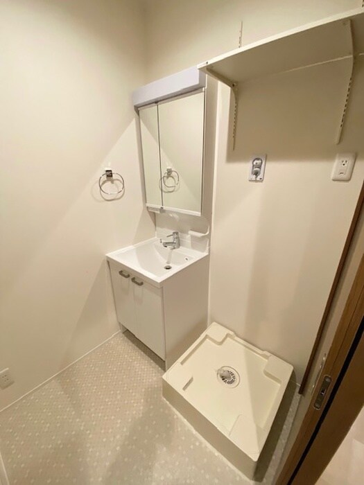 物件内観写真13　(洗面)