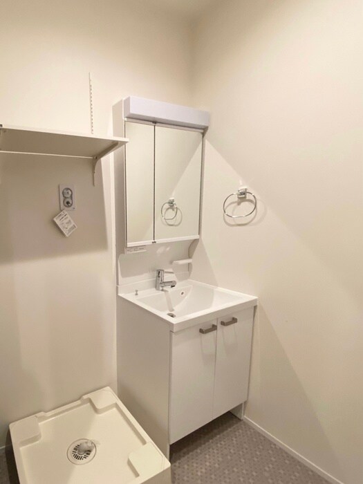 物件内観写真13　(洗面)