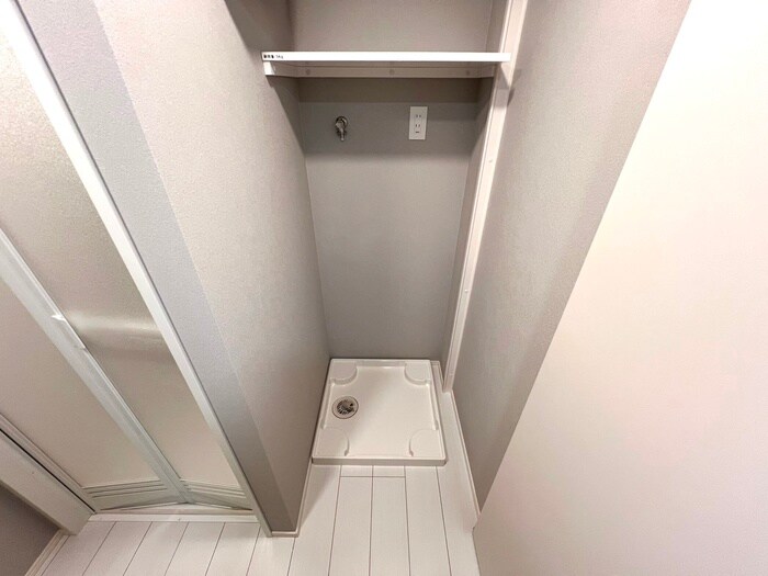 物件内観写真17　(洗濯機置場)