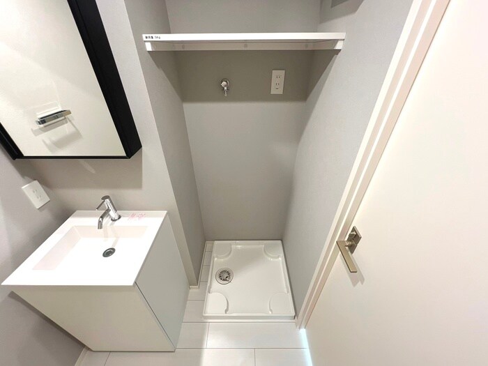 物件内観写真20　(洗濯機置場)