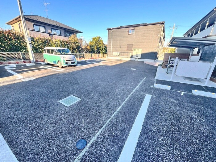 コンフォート　ヒルの駐車場