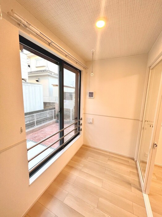 物件内観写真10　(居室)