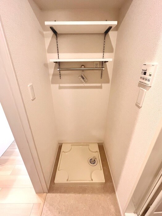 物件内観写真15　(洗濯機置場)