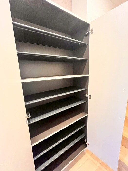 物件内観写真19　(靴箱)