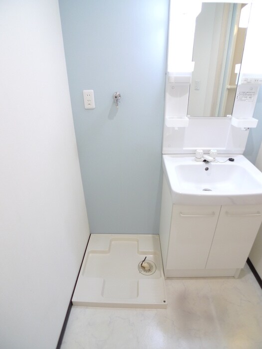 物件内観写真12　(洗濯機置場)