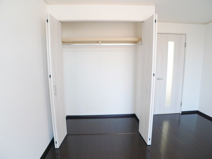 物件内観写真13　(収納)