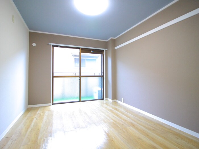 物件内観写真4　(居室)