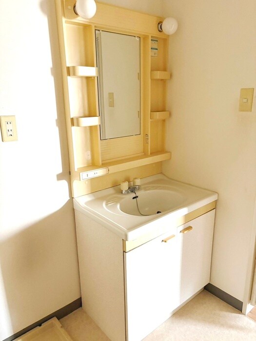 物件内観写真12　(洗面)