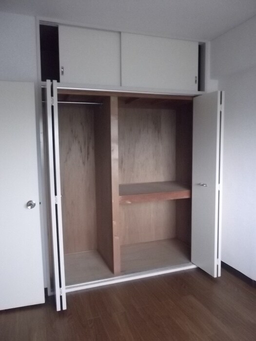 物件内観写真15　(収納)