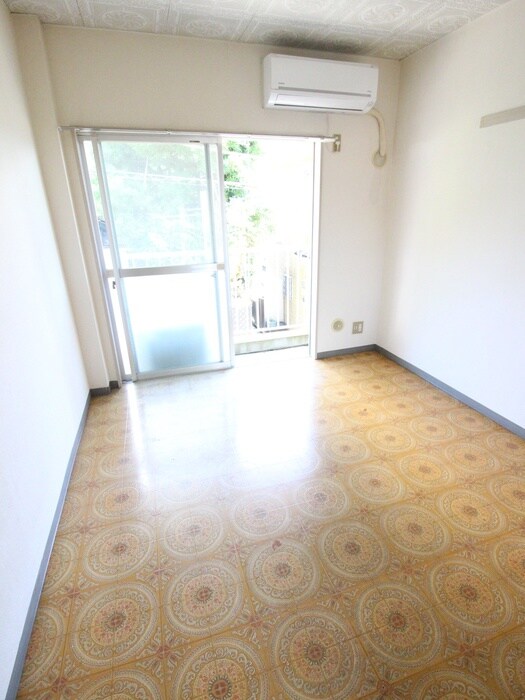 物件内観写真7　(居室)