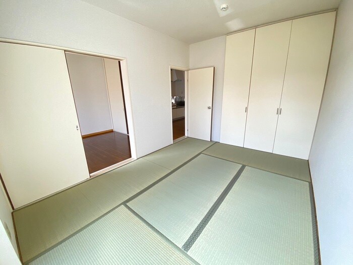 物件内観写真10　(居室)