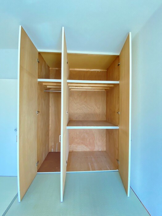 物件内観写真12　(収納)