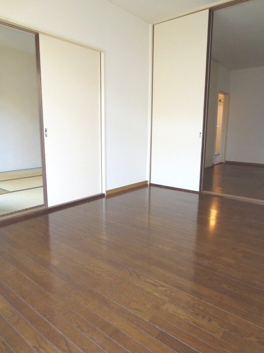 物件内観写真14　(居室)