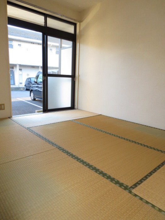 物件内観写真16　(居室)