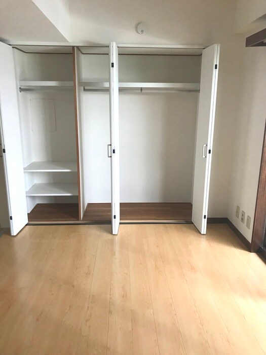 物件内観写真11　(収納)