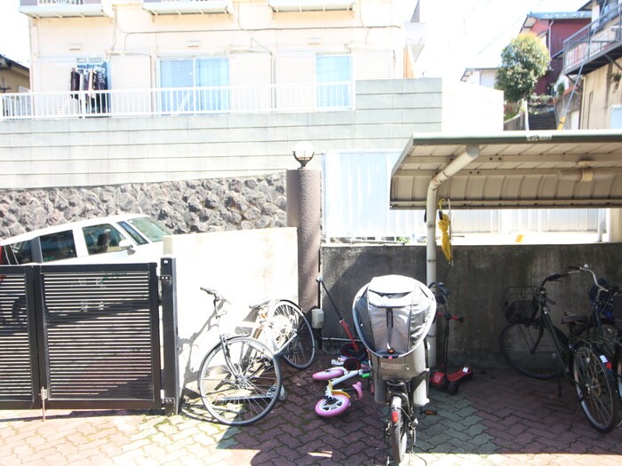 物件内観写真15　(室内からの展望)