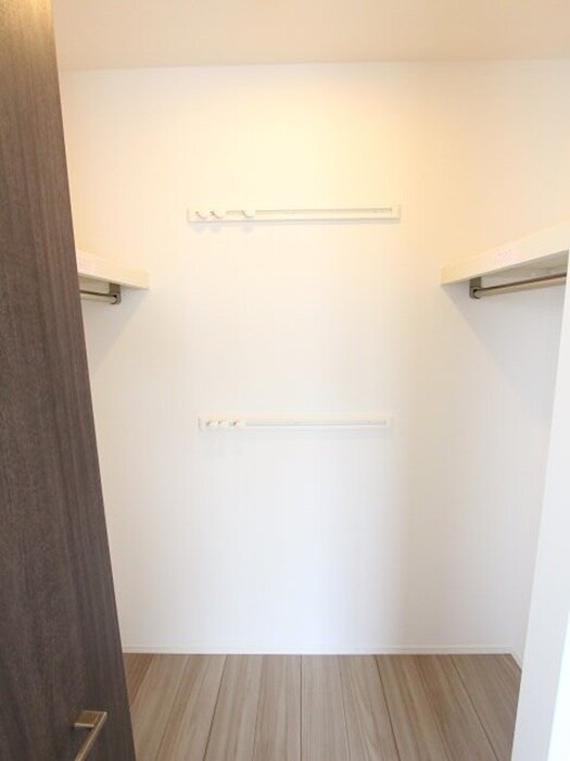 物件内観写真14　(収納)