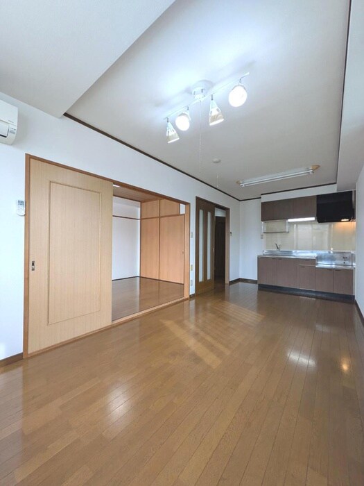 物件内観写真12　(居室)