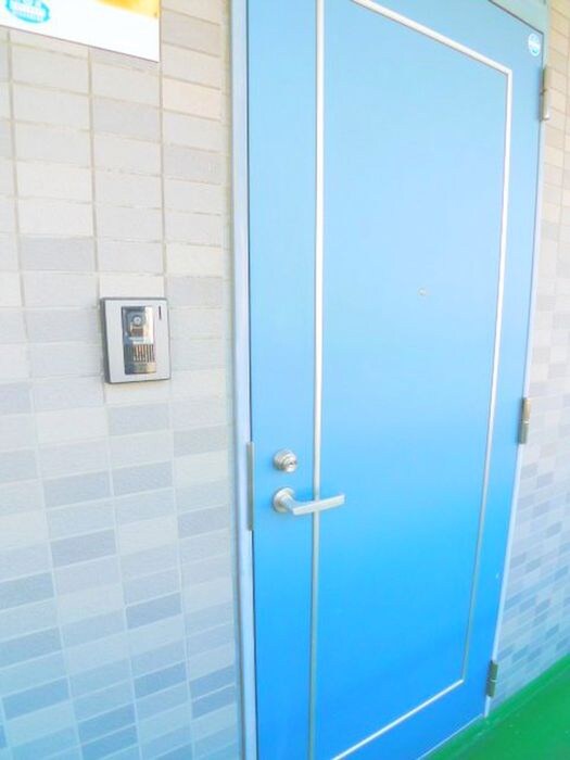 物件内観写真16　(玄関)