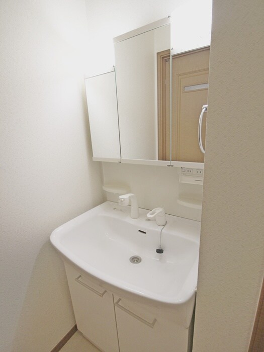 物件内観写真10　(洗面)