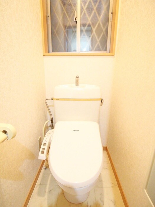 物件内観写真11　(トイレ)