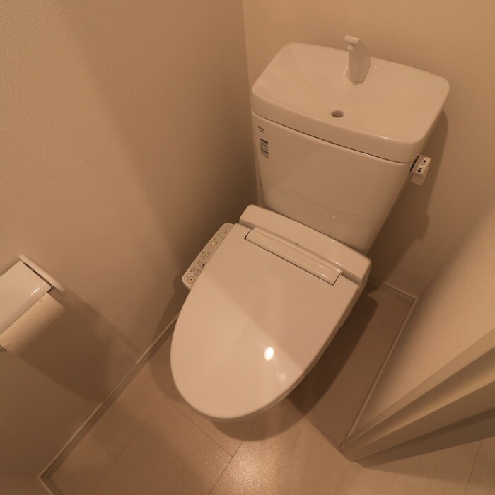 物件内観写真14　(トイレ)