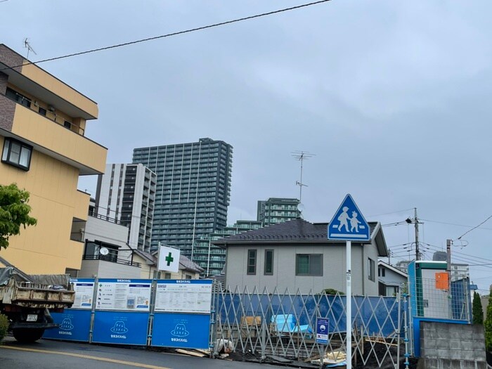 物件外観写真1　(建築中)