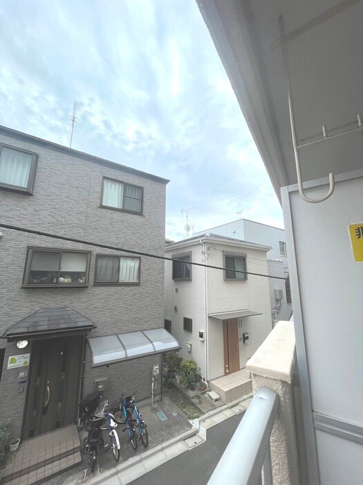 物件内観写真14　(室内からの展望)