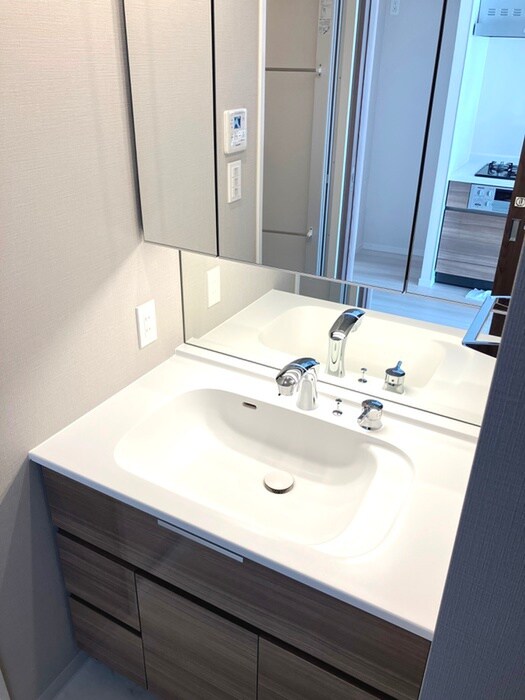 物件内観写真11　(洗面)