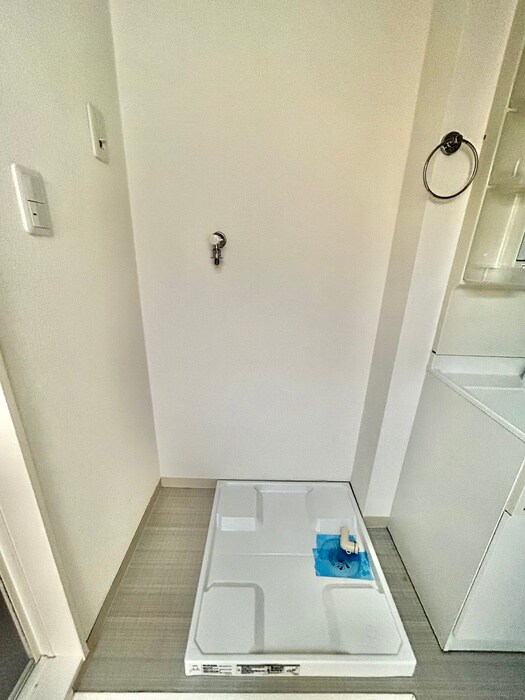 物件内観写真17　(洗濯機置場)